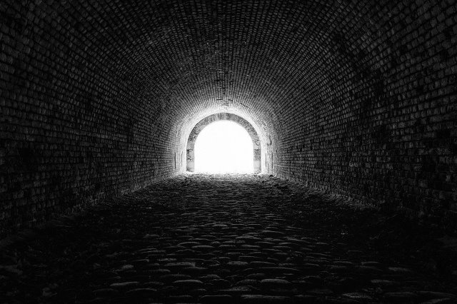 tunnel-3915169_960_720[1].jpg